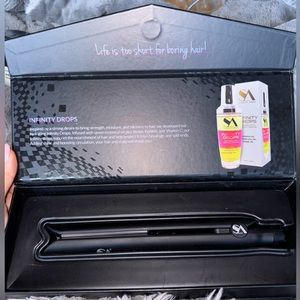 Infrared (NO HEAT) travel size hair straightener